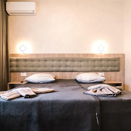 вікторія Herberg *