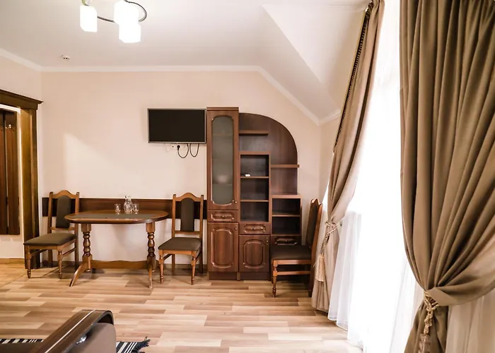 вікторія * 波利亚纳